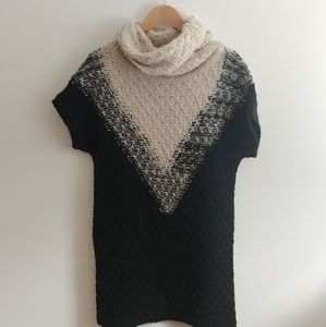 Zara Knit Black and White Short Sleeve Sweater